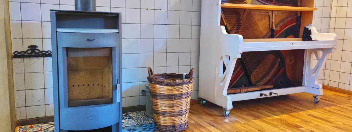 Käsküche Bernbeuren Wohnzimmer Holzofen